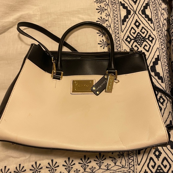 Lightly used Calvin Klein black & white tote. - Picture 3 of 5